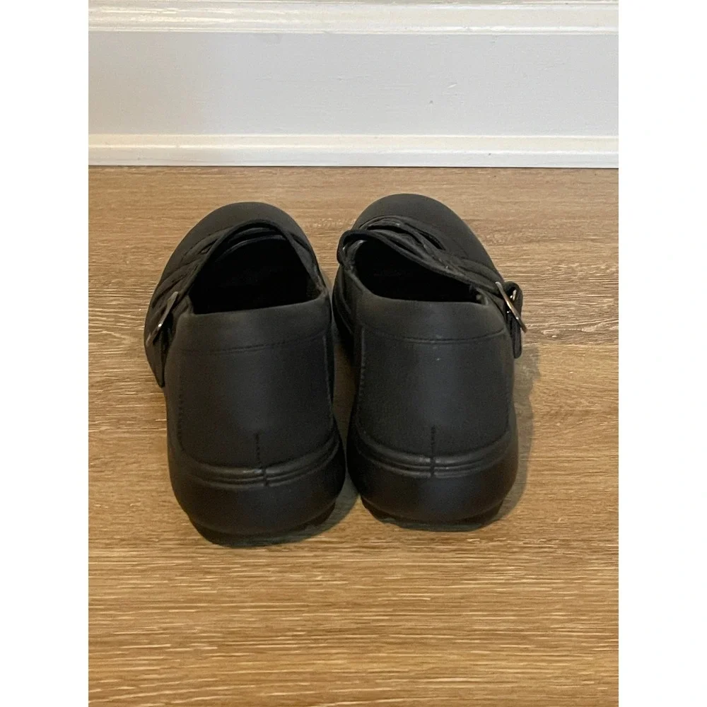 Easy Street Wise Black Mary Jane Strappy Buckle Flats Womens 6.5 M EUC‎